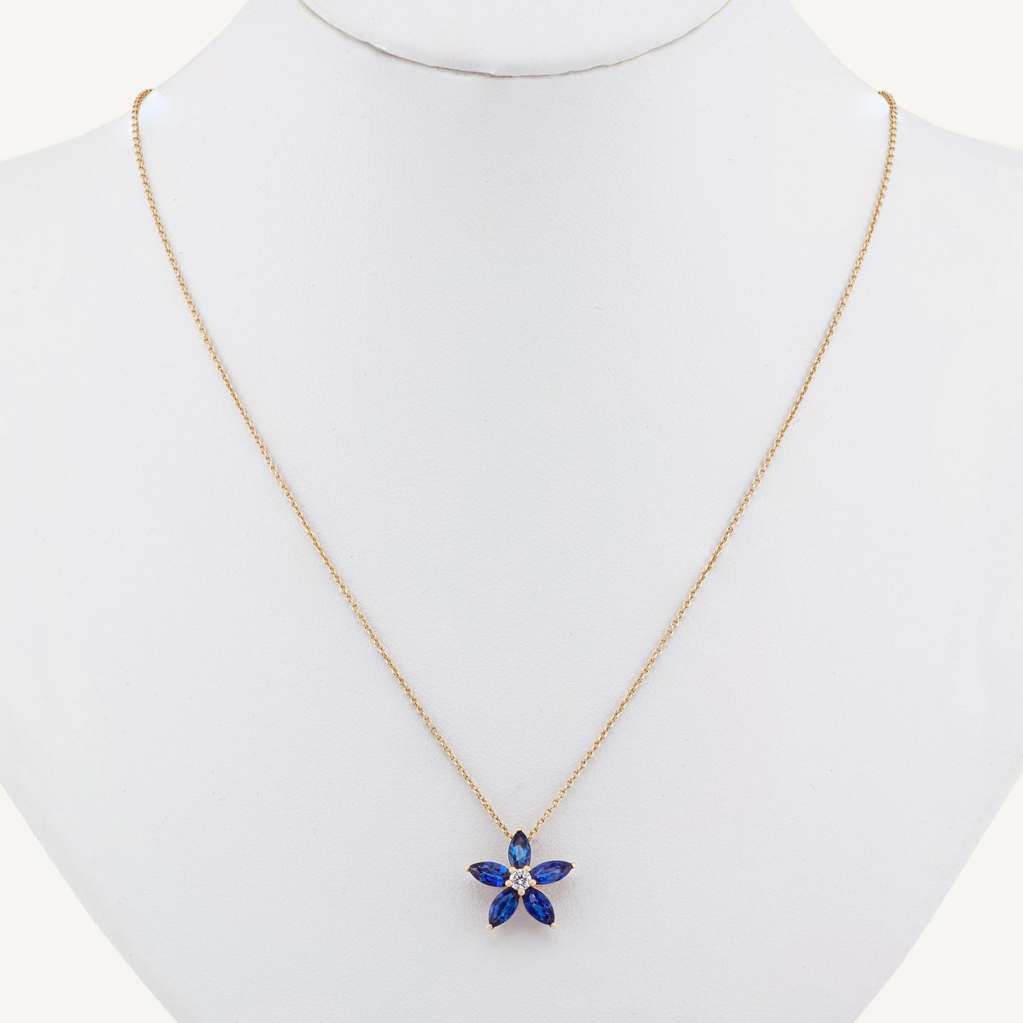 18K Yellow Gold Sapphire Flower Necklace with Natural Blue Sapphires and Diamonds
