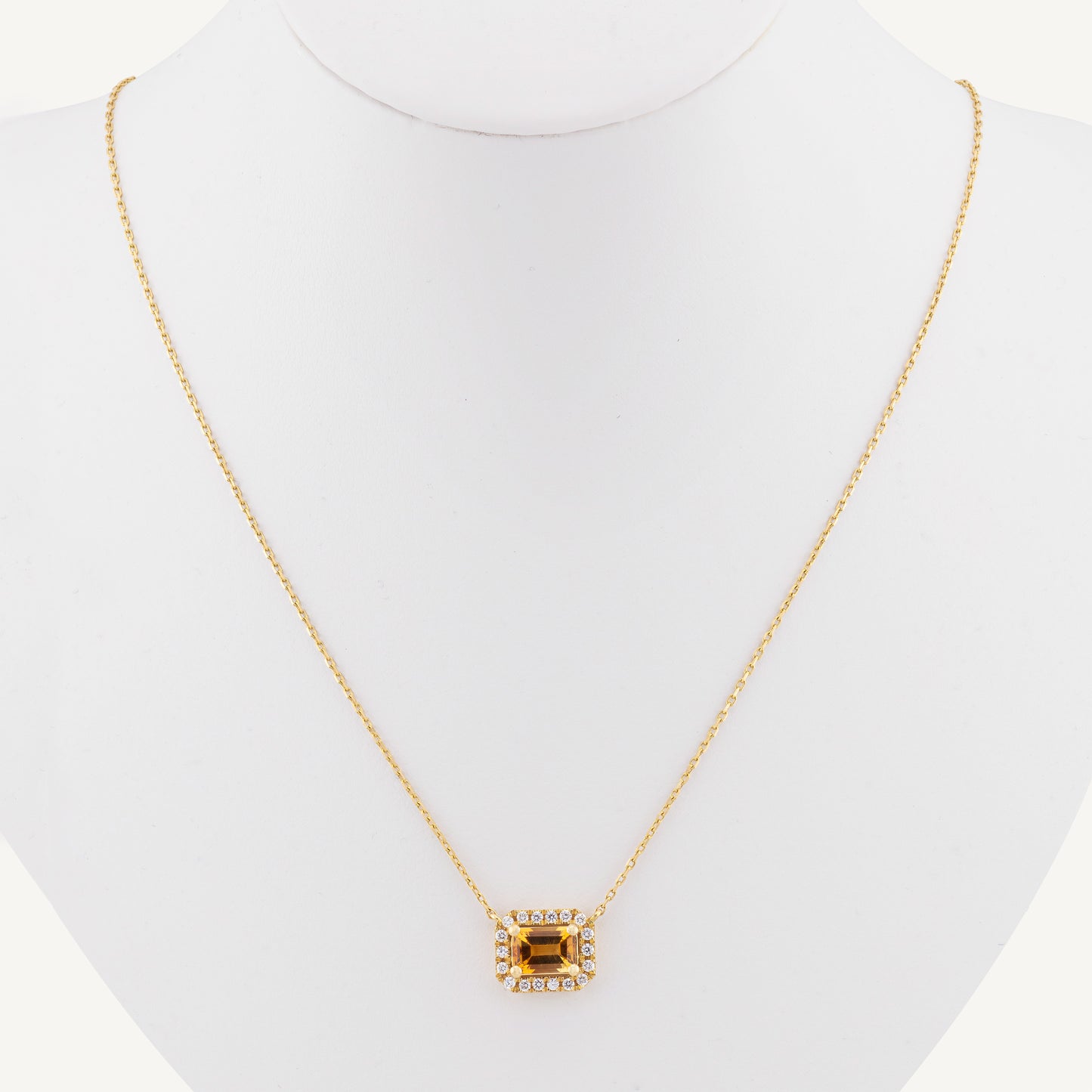 18K Yellow Gold Sparkling Citrine Frame Necklace with Natural Citrine and Diamonds