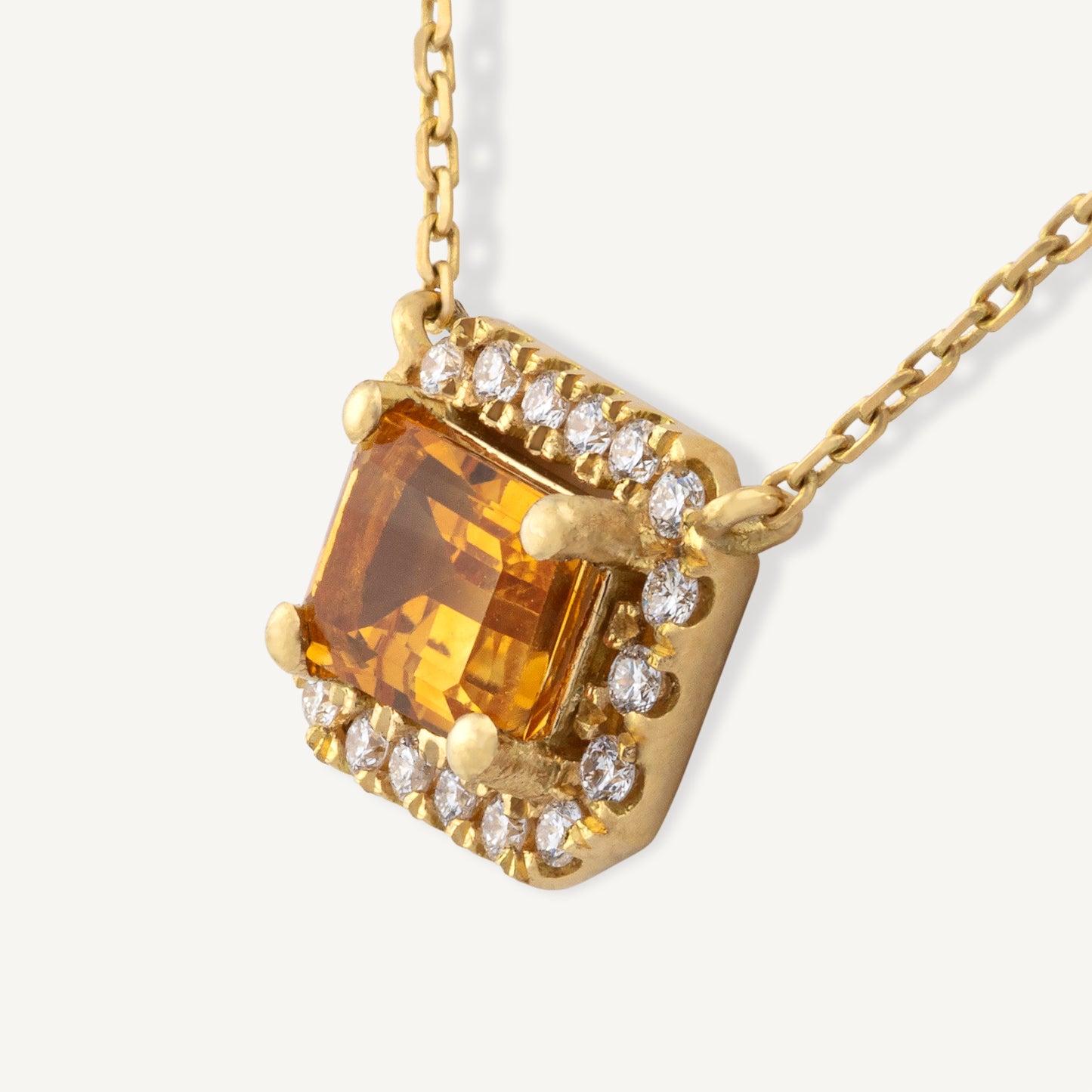 18K Yellow Gold Sparkling Citrine Frame Necklace with Natural Citrine and Diamonds