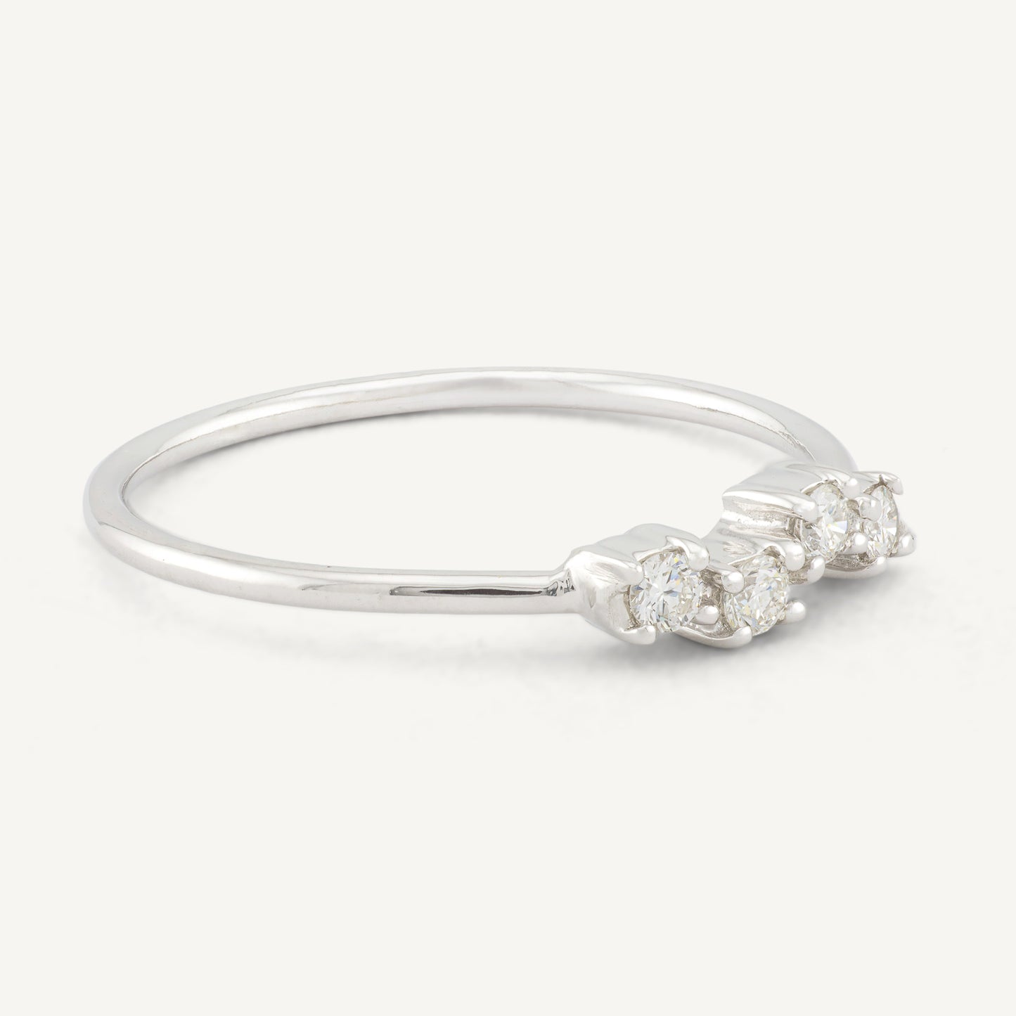 18K White Gold Four-Stone Diamond Rhythmic Ring with Natural Diamonds