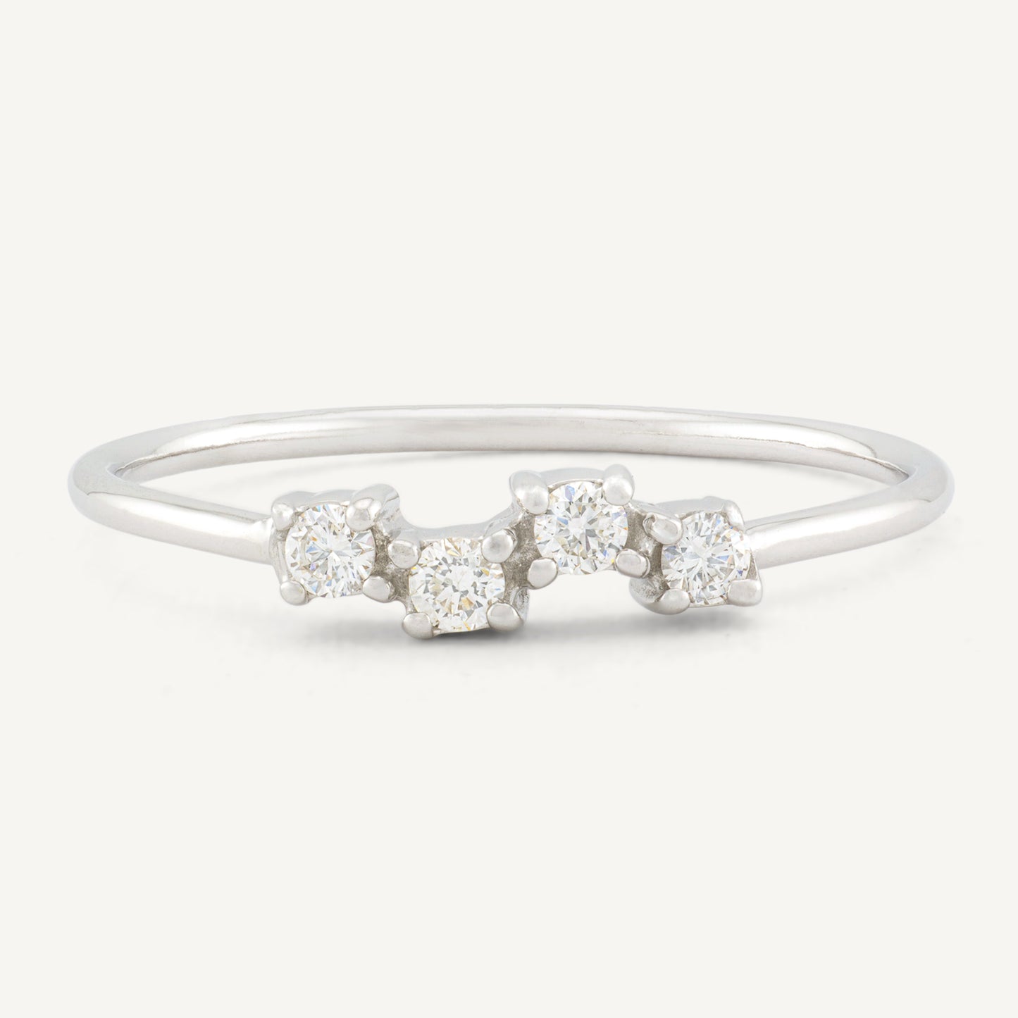 18K White Gold Four-Stone Diamond Rhythmic Ring with Natural Diamonds