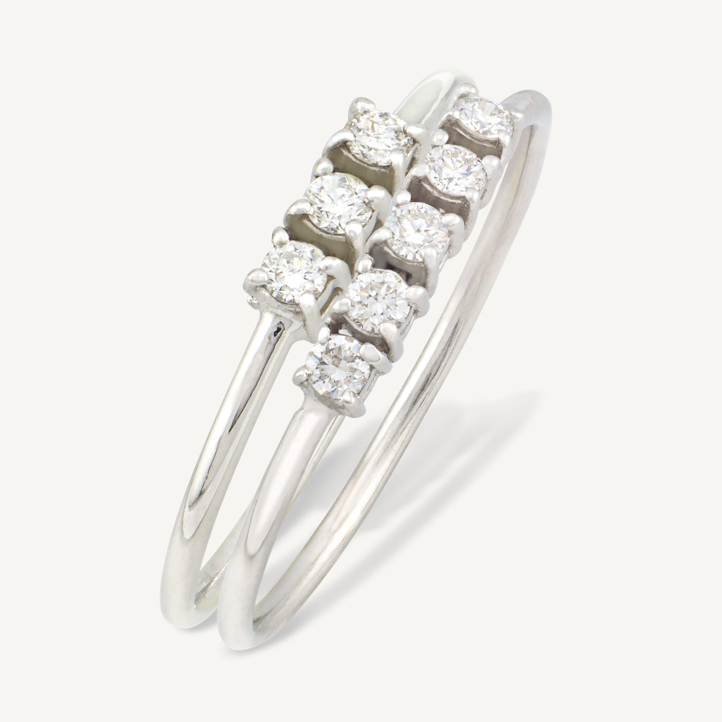 18K White Gold Three-Stone Diamond Ring with Natural Diamonds