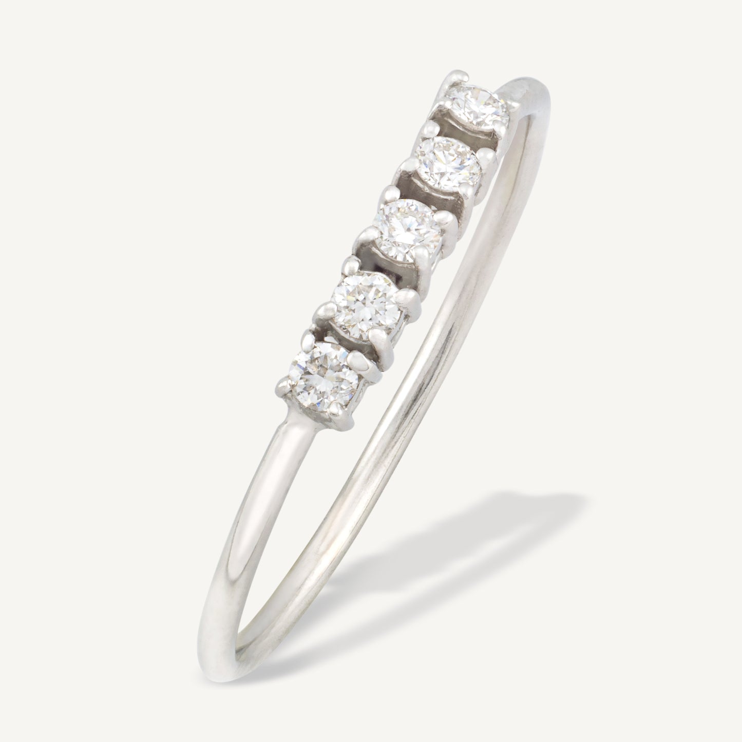 18K White Gold Five-Stone Diamond Ring with Natural Diamonds