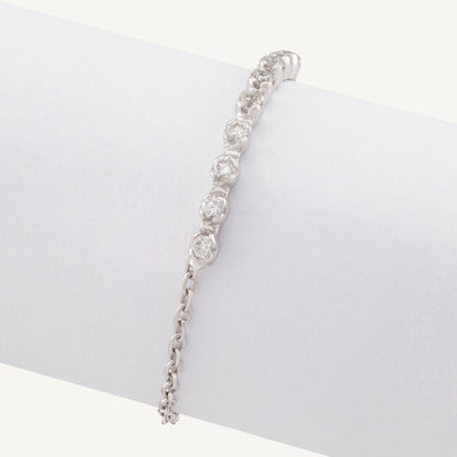 18K White Gold Diamond Chain Ring with Natural Diamonds